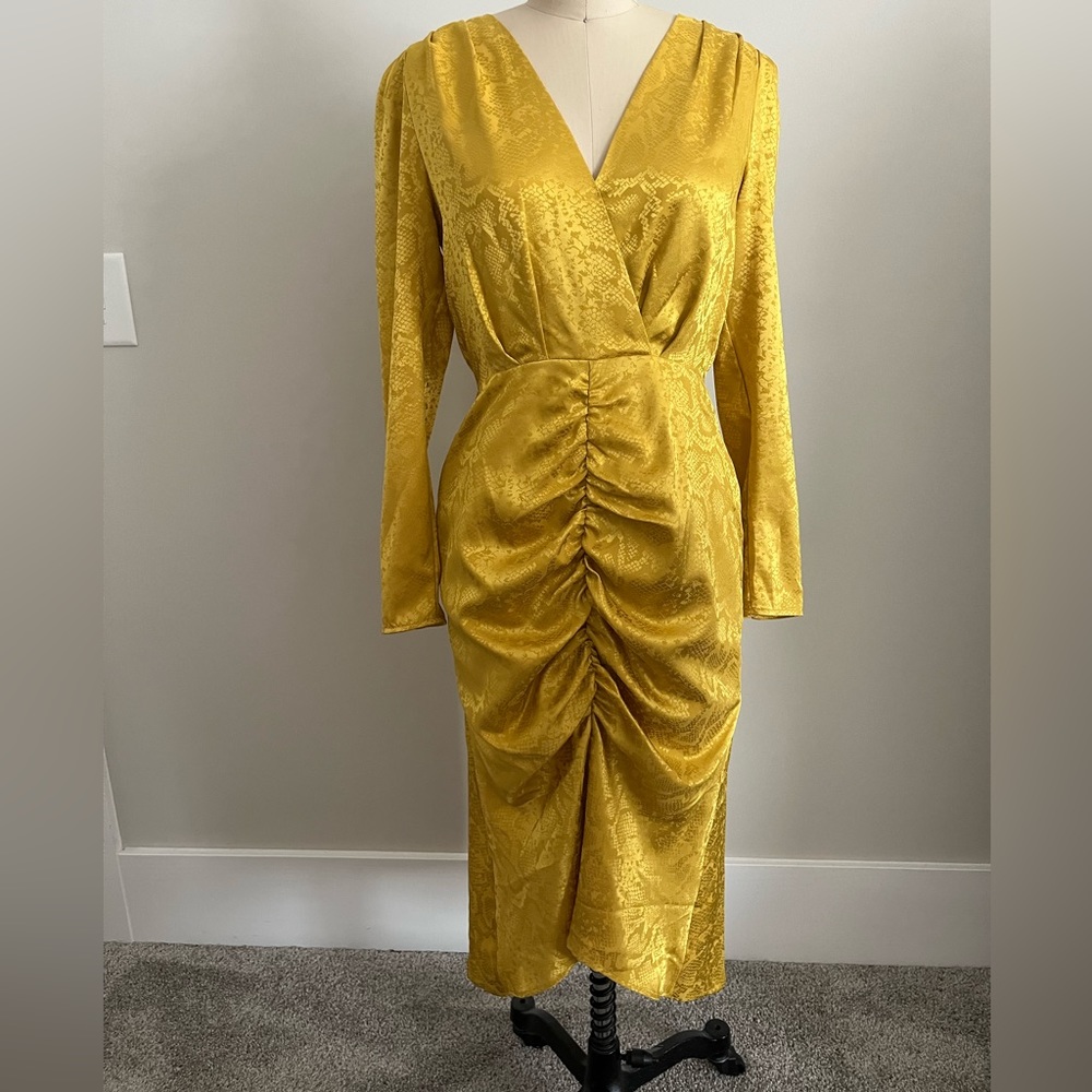 WAYF ruched dress with long sleeves
